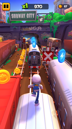 Subway Surfers City - اسکرین‌شات 1